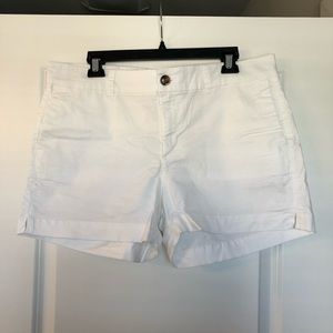Old Navy White Everyday Mid-Rise Shorts